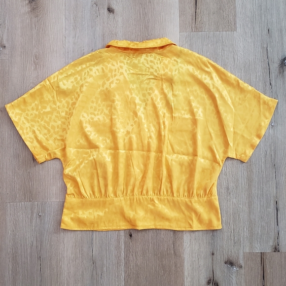 MARC NEW YORK ANDREW MARC Top - Picture 6 of 6